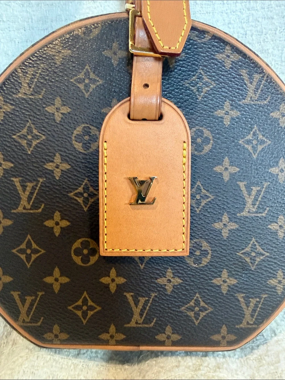 Louis Vuitton Round Crossbody Petite Boite Chapeau